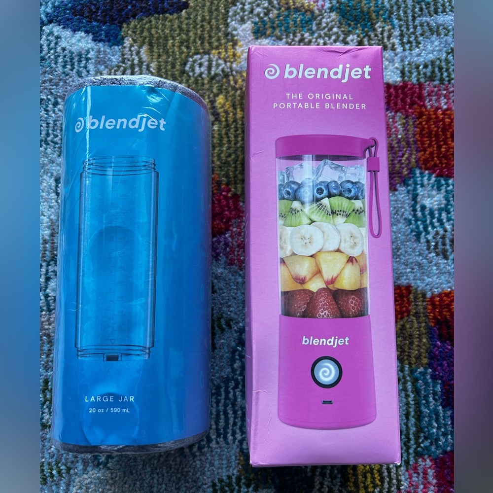 💕 blendjet Portable Pink Blender with Large Jar💕